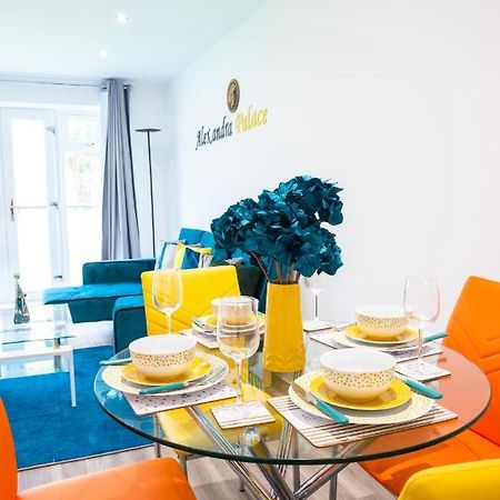 The 'Pinky' - Beautiful 1 Bed Apartment In Hatfield - Free Parking - Near Uni & Business Park - Big Savings On Long Stays מראה חיצוני תמונה