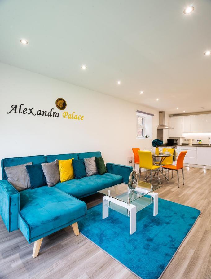 The 'Pinky' - Beautiful 1 Bed Apartment In Hatfield - Free Parking - Near Uni & Business Park - Big Savings On Long Stays מראה חיצוני תמונה