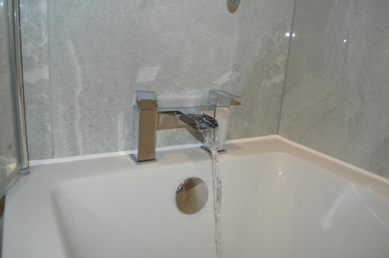 The 'Pinky' - Beautiful 1 Bed Apartment In Hatfield - Free Parking - Near Uni & Business Park - Big Savings On Long Stays מראה חיצוני תמונה